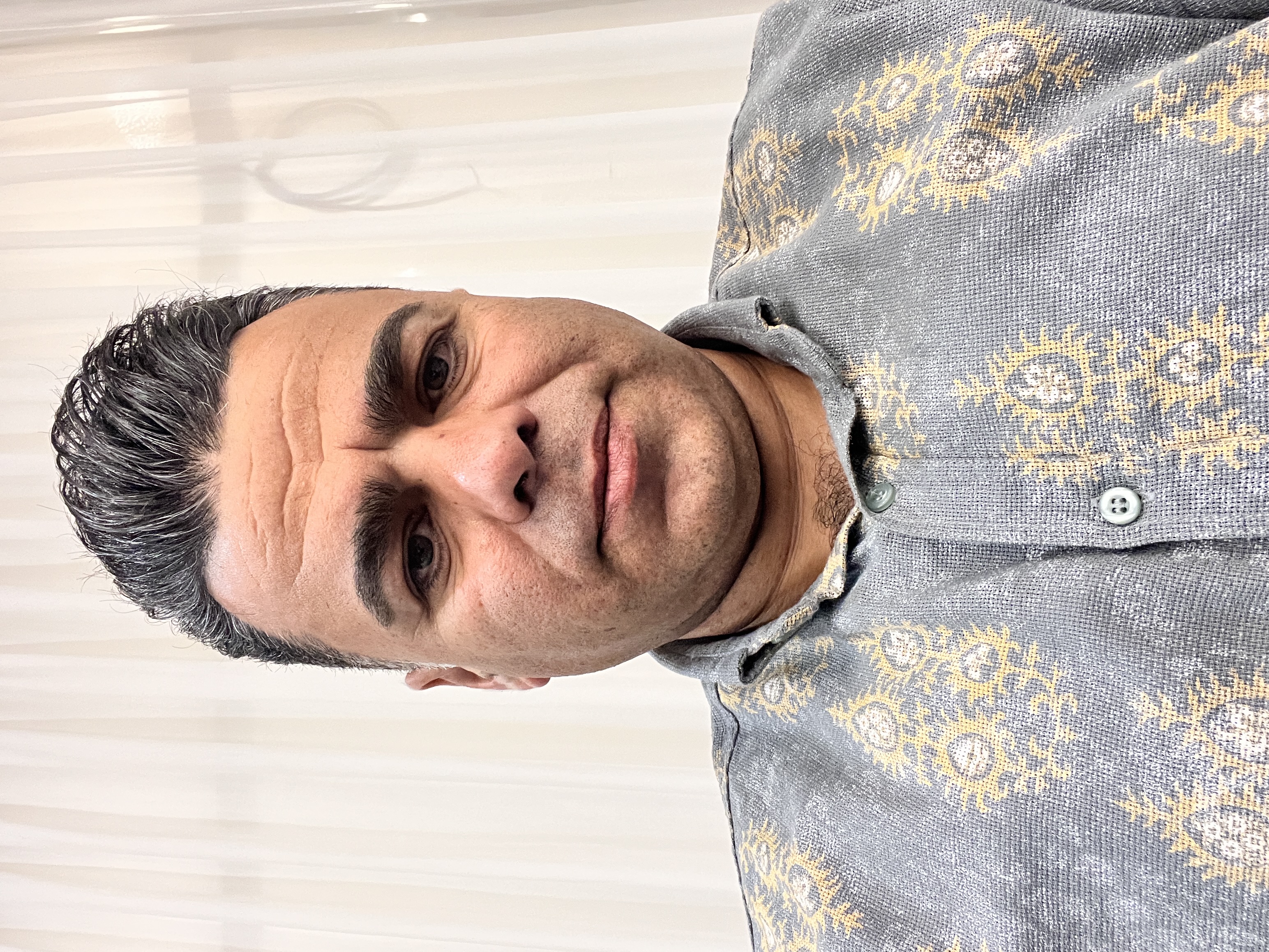 مجتبی  افشار