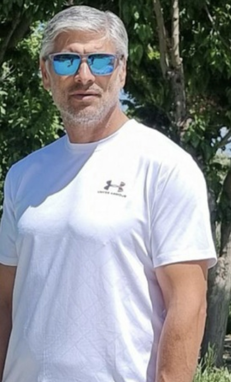 کوروش  بهادری
